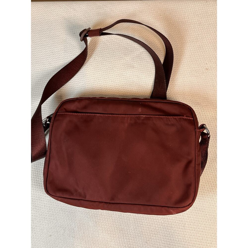 Lululemon Everywhere Belt Bag 1L One Size Red Merlot RDMR 59719 - Picture 5 of 12